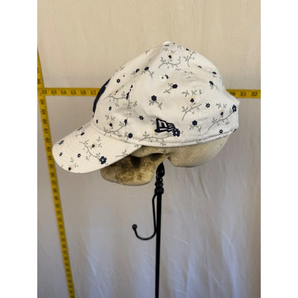 New Era 9TWENTY Hat Youth OSFM White Floral Girly Yankees MLB Cap Festival